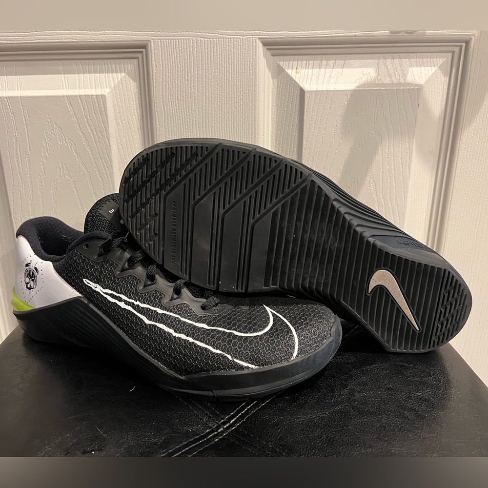 Metcon 5 Volt Villains SZ 9